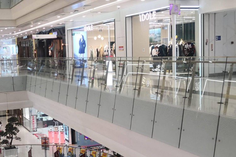 疫情下的商場(chǎng)